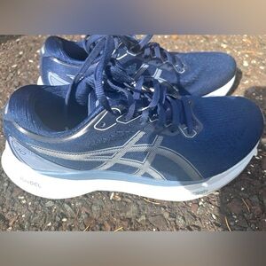 ASICS GEL-KAYANO 30 Women’s Running Shoes Size 7.5/Men 6 preowned EUC